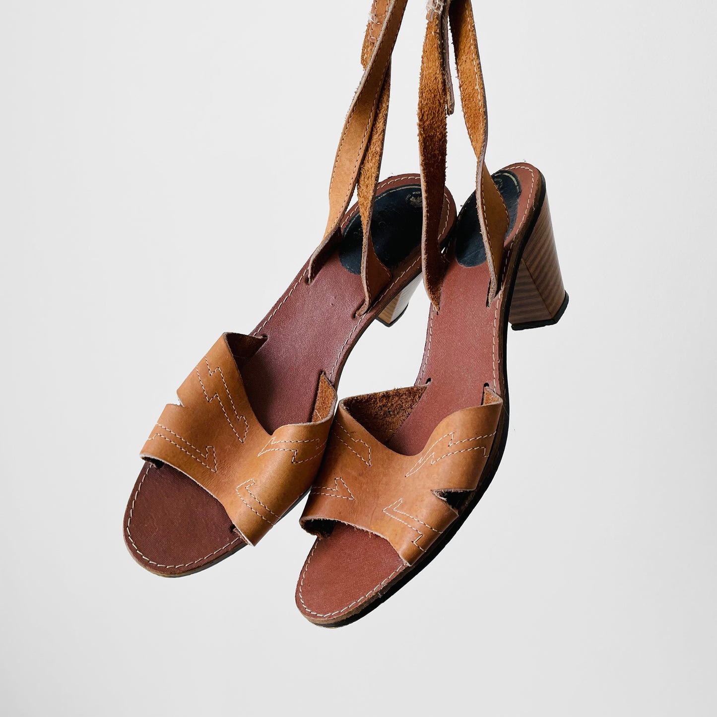 1970s Made in Canada Tan Leather Low-Heeled Sandal