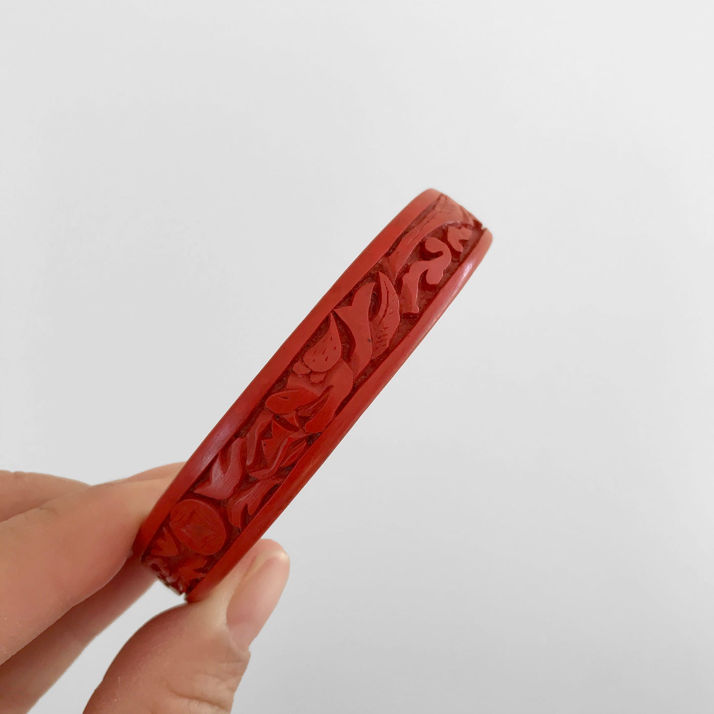 Antique early 1900s, Red Chinese Cinnabar Floral Carved Bangle Bracelet Set