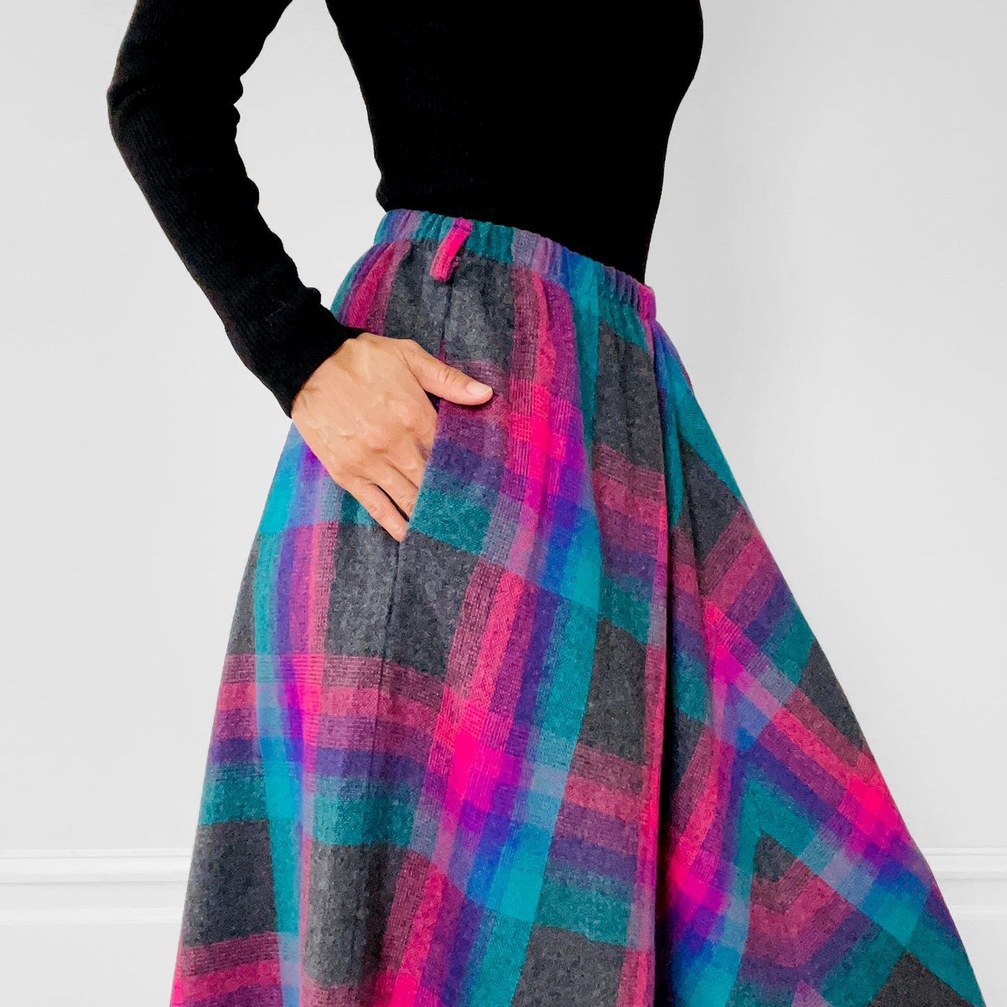 1960s Wool Grey and Pink Plaid Fit and Flare Tea-Length Skirt