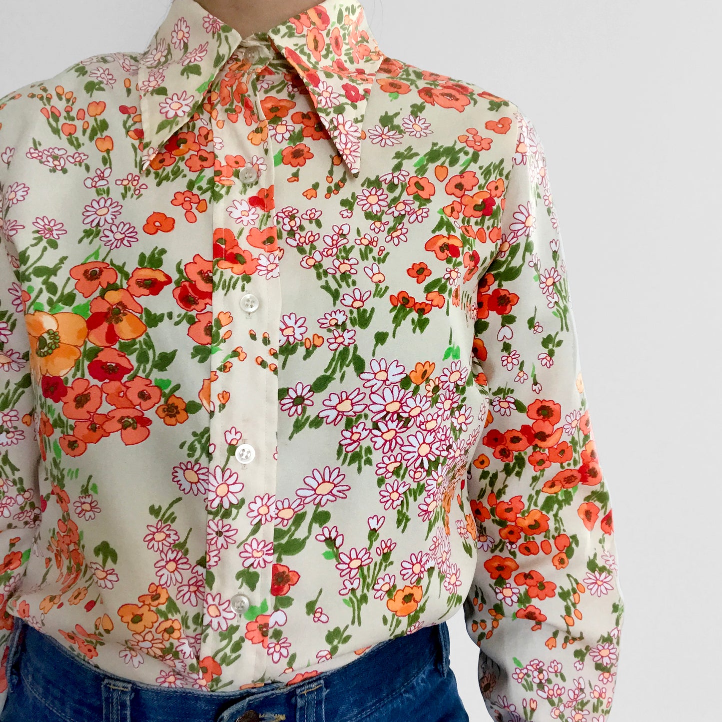 1970s Floral Wide-Lapel Button-Up Long Sleeve Shirt