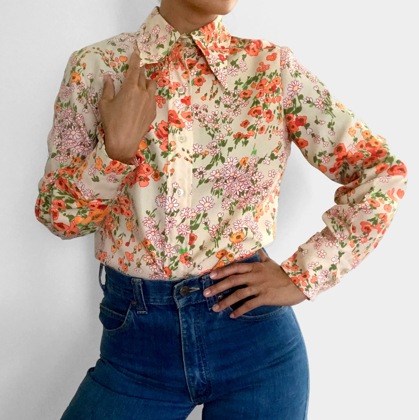 1970s Floral Wide-Lapel Button-Up Long Sleeve Shirt