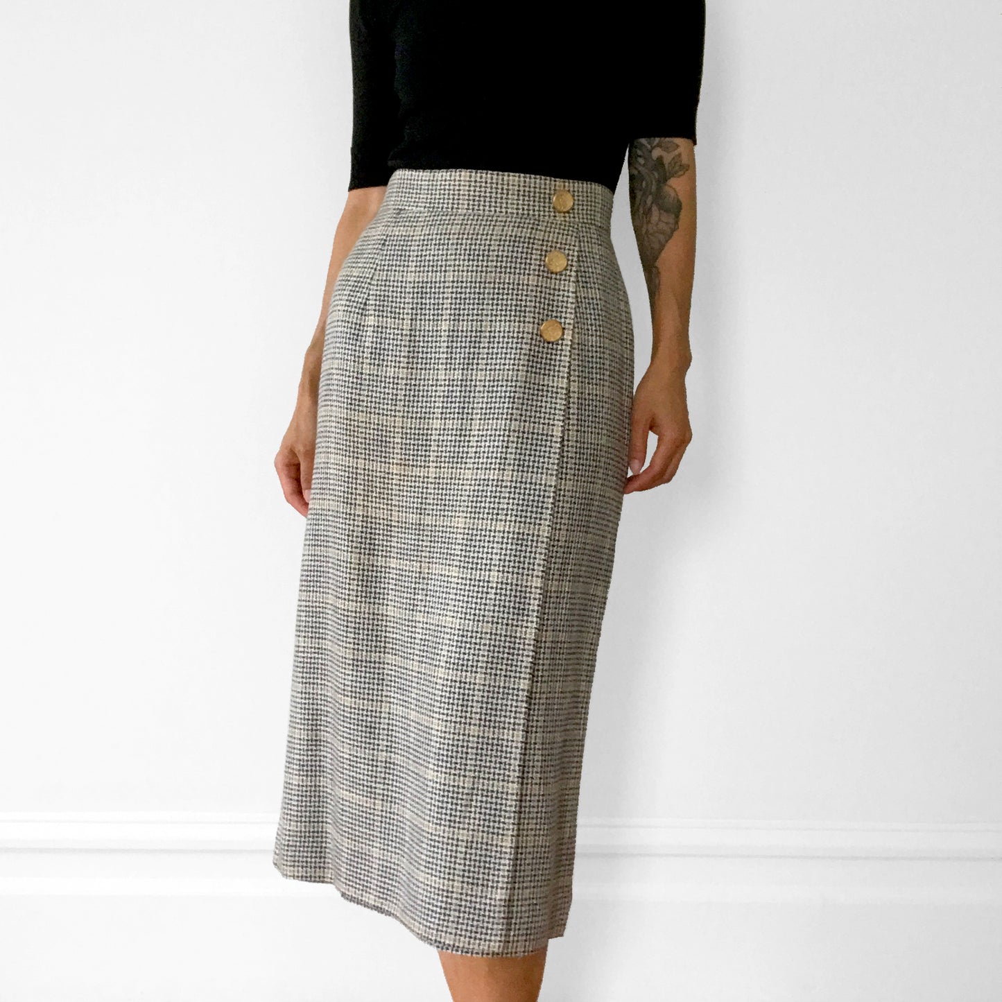 Made in the USA Black Grey and Yellow Gold-Buttoned Midi-Length High-Waisted Wool Plaid Skirt