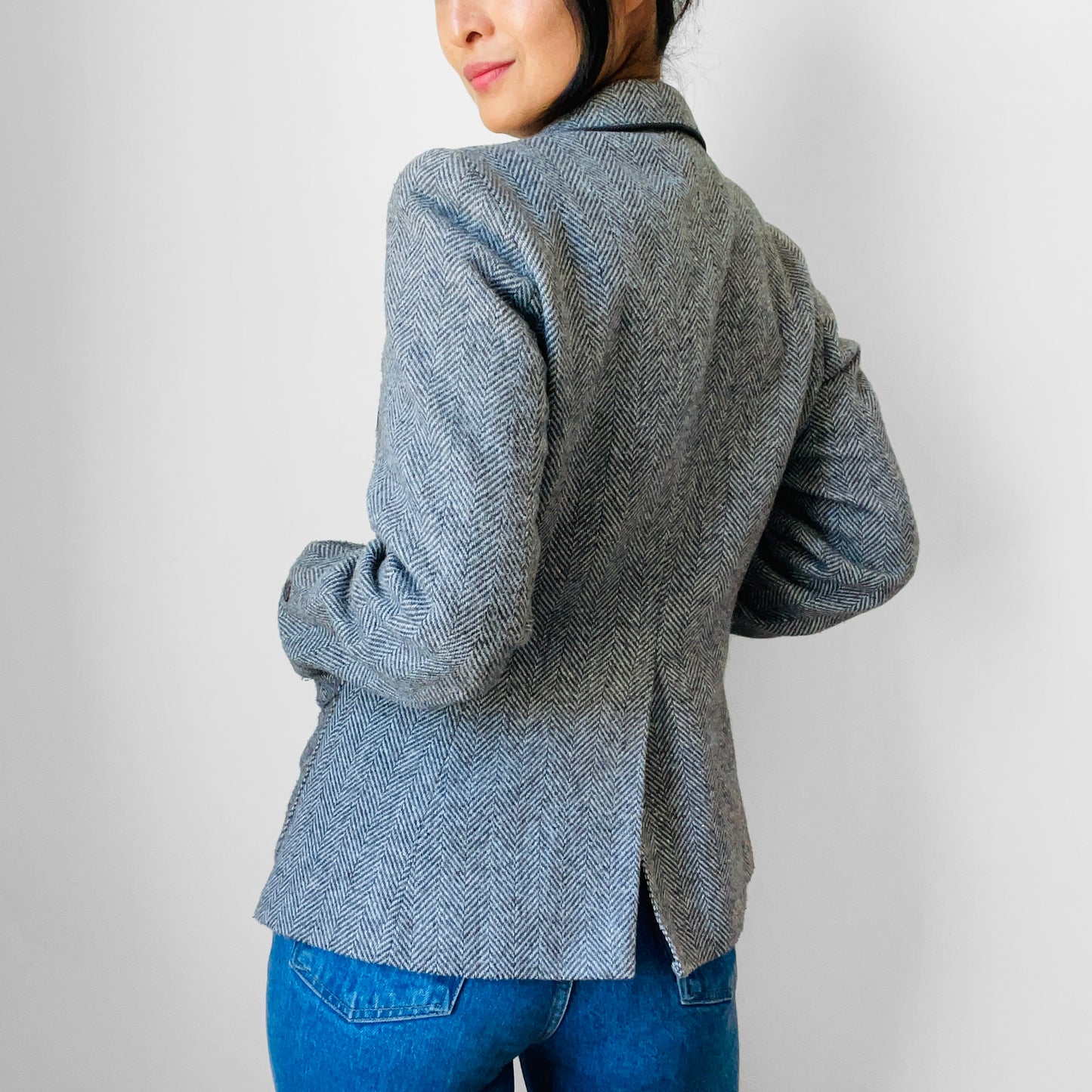 1970s Grey Wool Tweed Piped Western-Inspired Blazer Jacket