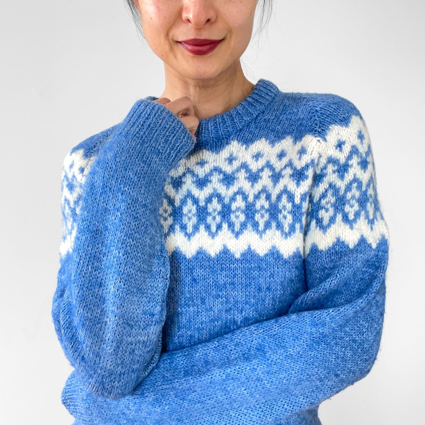 Blue and White Crew-Neck Nordic-Style Pullover Sweater Jumper