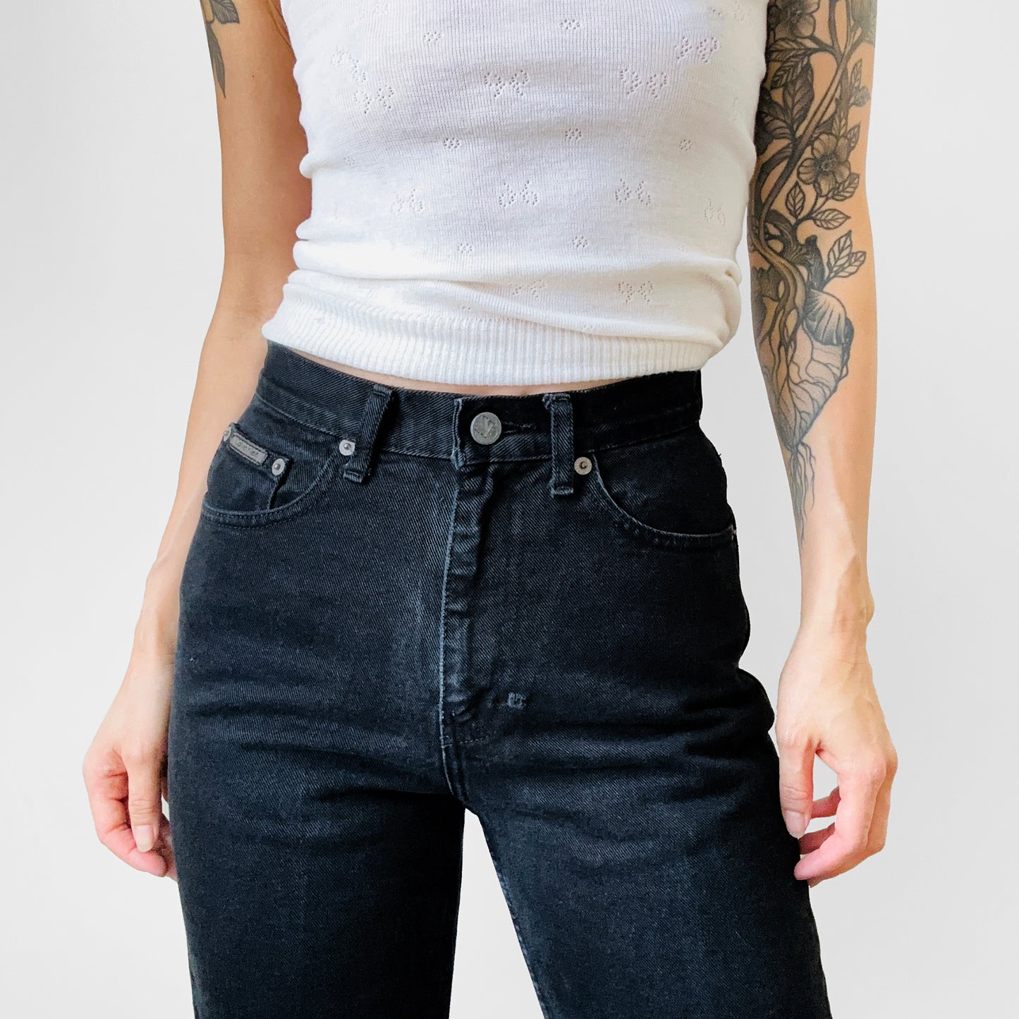 High-Waisted Tapered Leg Calvin Klein Missy Classic Rich Black Denim Jeans - Waist 25