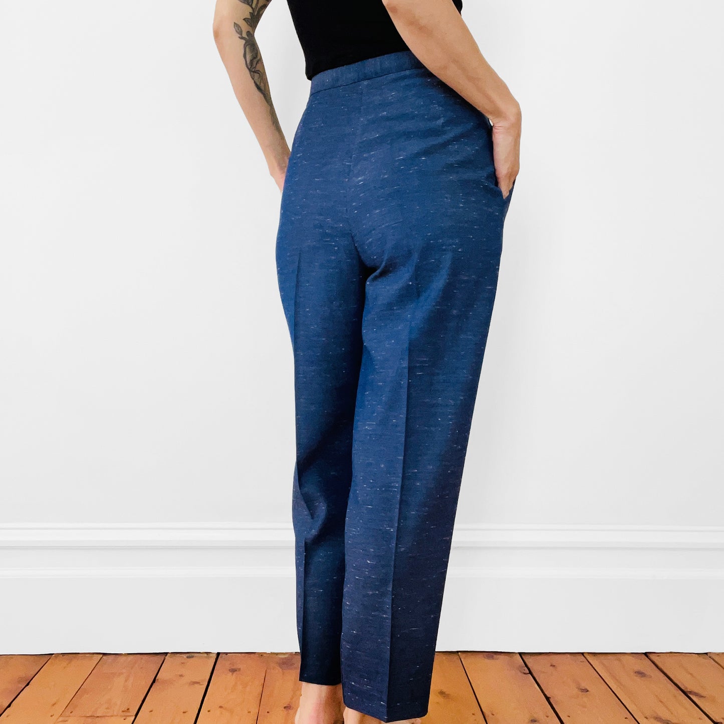 1980s Navy Flecked Wool Silk High-Waisted Pleated Tapered-Leg Trousers Pants