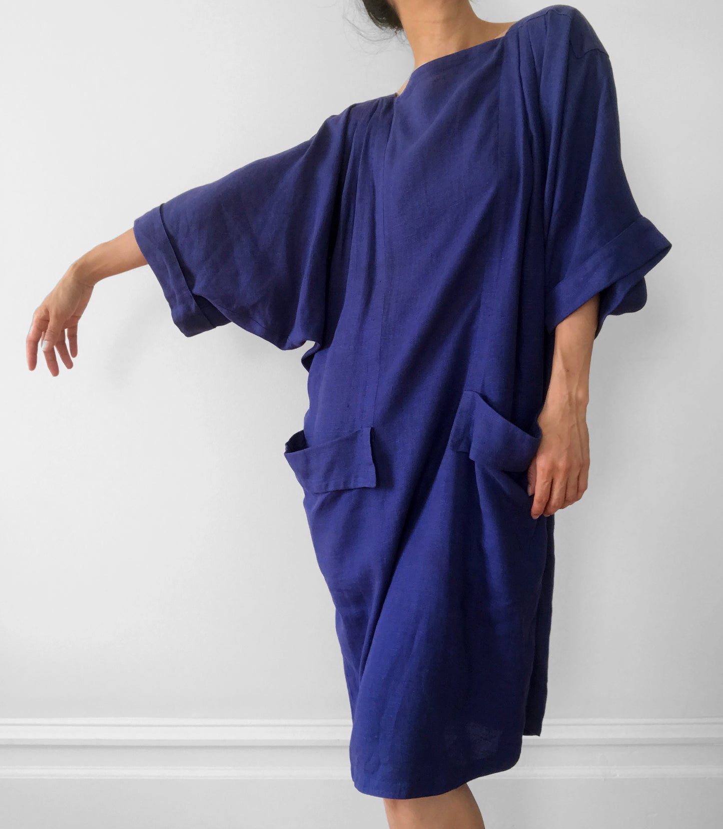 1980s Blue-Purple Made in Italy BYBLOS Open-Back Tunic Dress