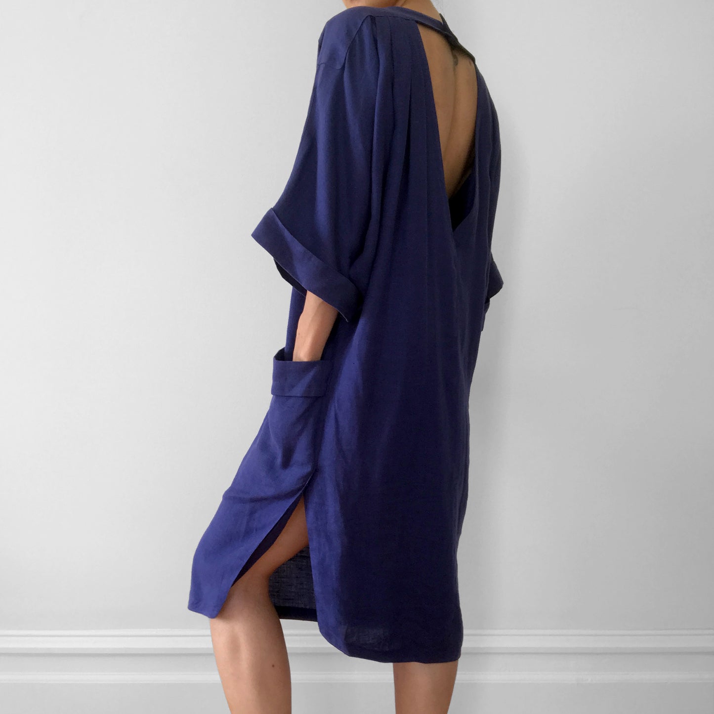 1980s Blue-Purple Made in Italy BYBLOS Open-Back Tunic Dress