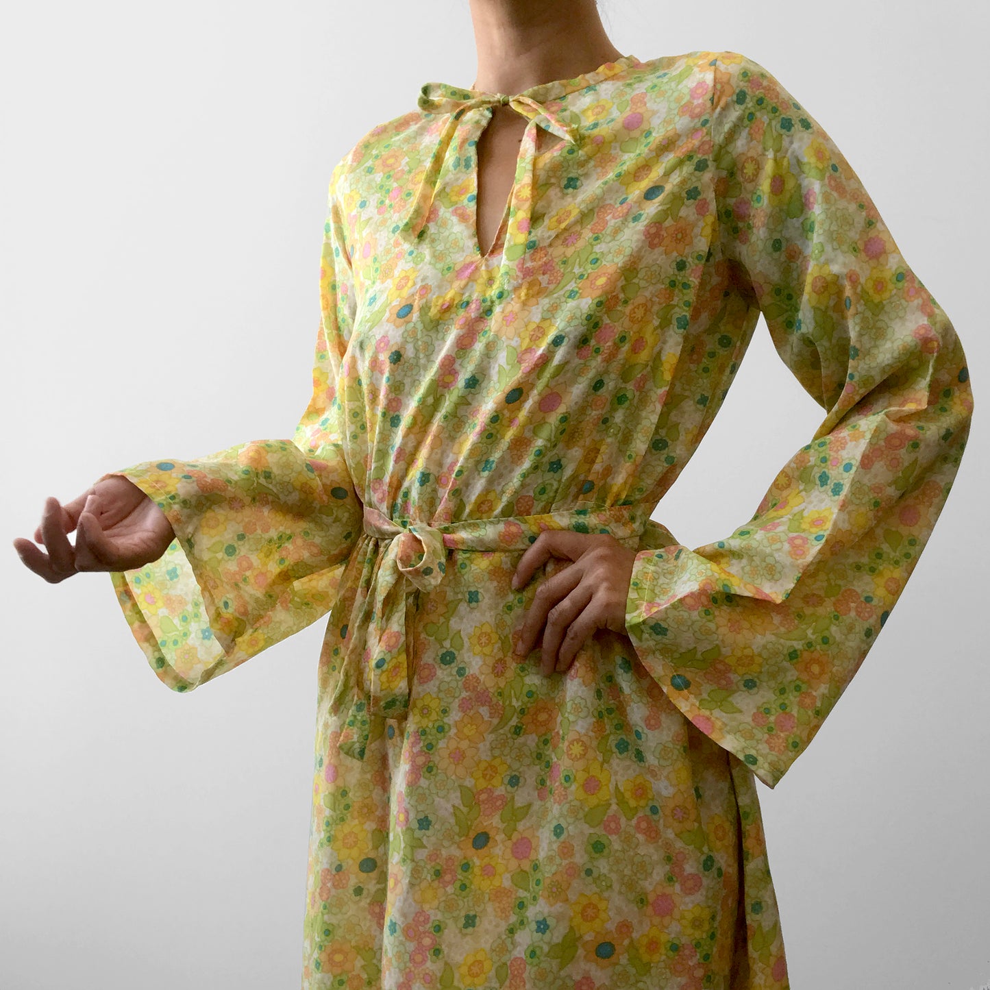 1970s Lightweight Floral Bell-Sleeve Belted Summer Dress