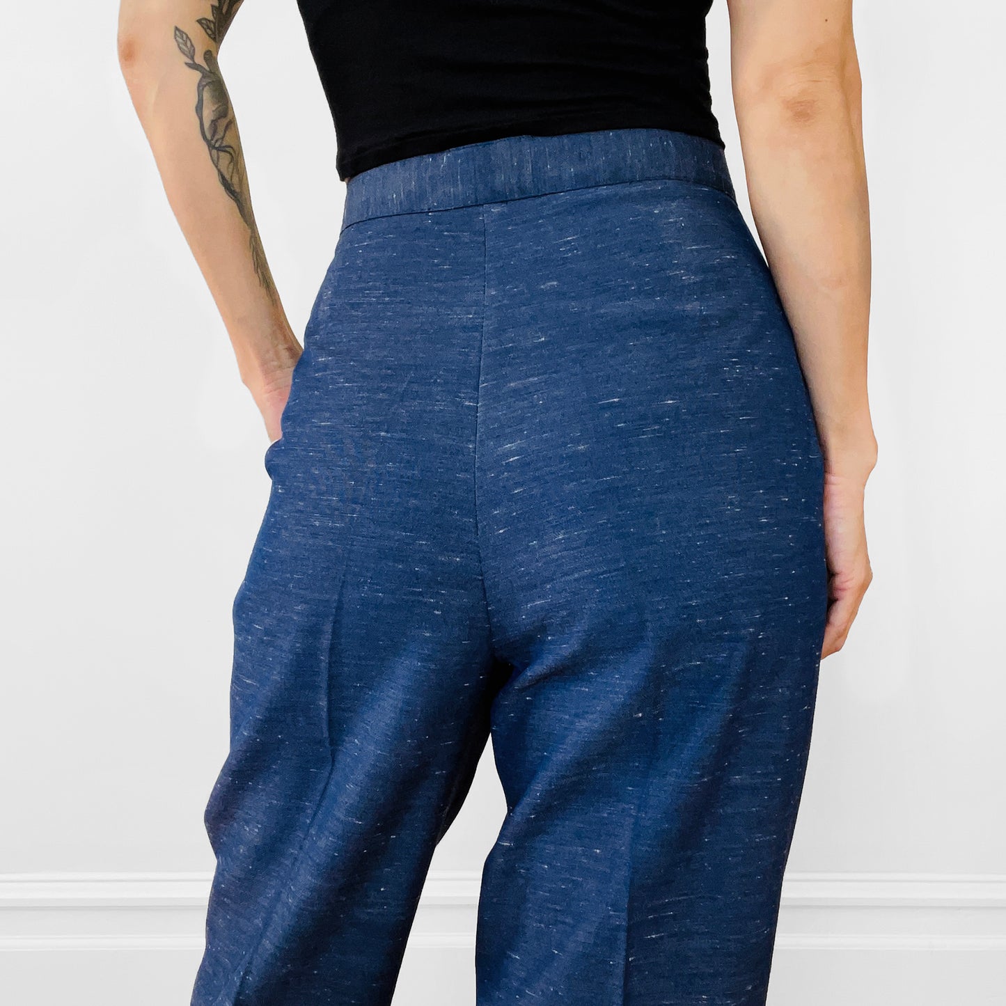 1980s Navy Flecked Wool Silk High-Waisted Pleated Tapered-Leg Trousers Pants