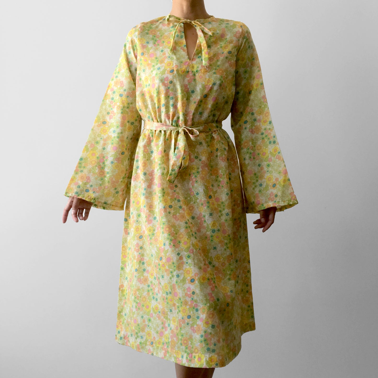 1970s Lightweight Floral Bell-Sleeve Belted Summer Dress