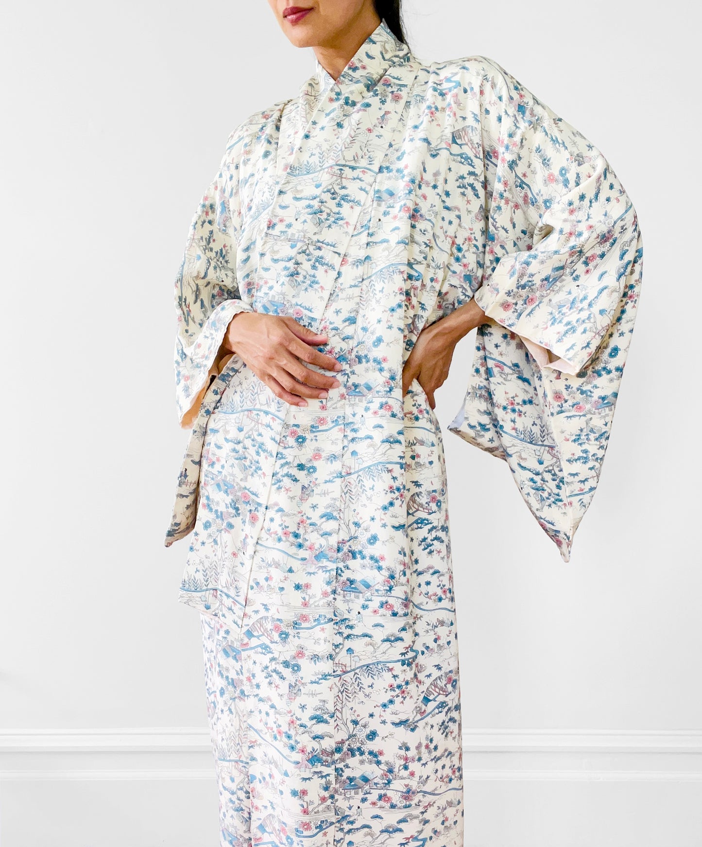 Chiffon White Silk-Crepe Floral Scenic Countryside Japanese Kimono Duster