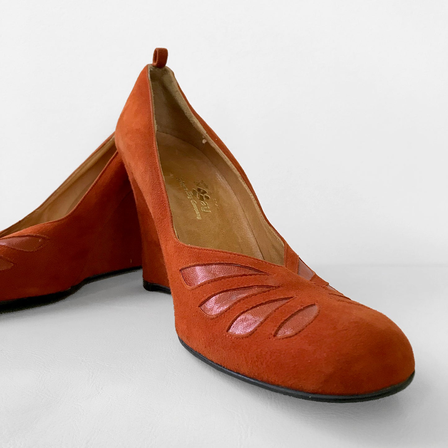 1970s Tangerine Suede-Leather THE BAY Wedge Slip-On Heeled Shoes