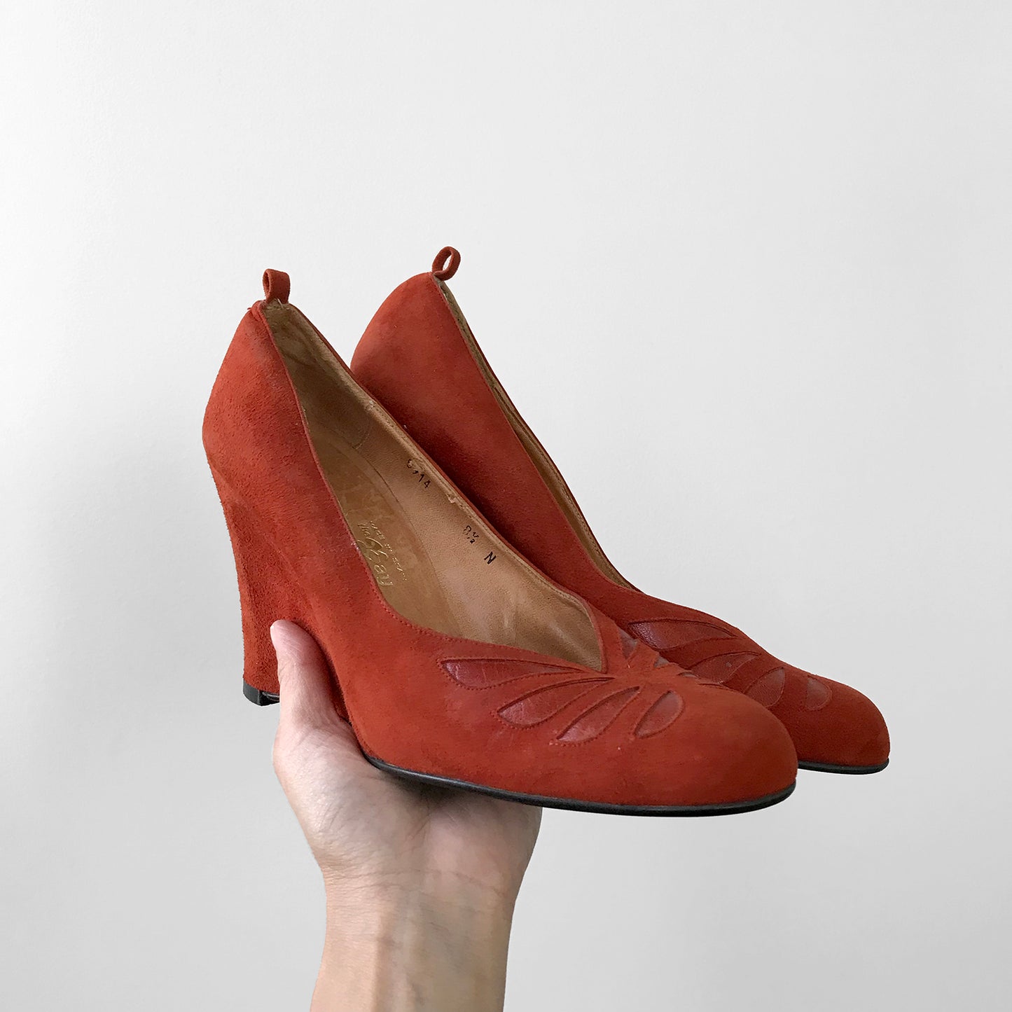 1970s Tangerine Suede-Leather THE BAY Wedge Slip-On Heeled Shoes