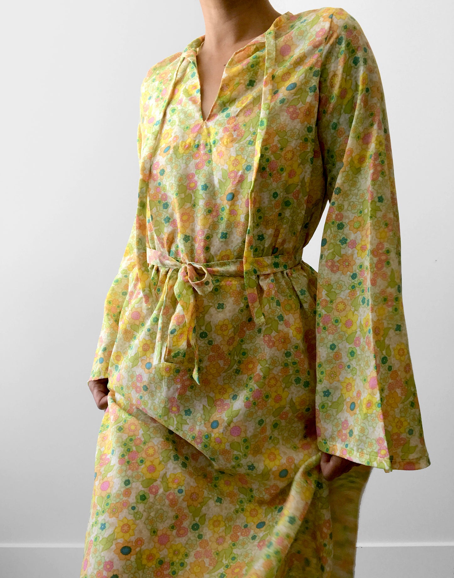 1970s Lightweight Floral Bell-Sleeve Belted Summer Dress