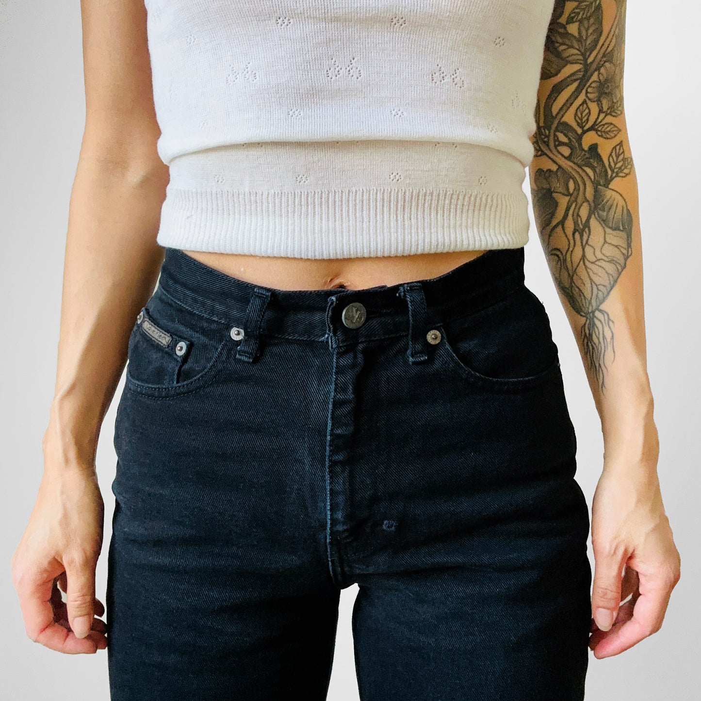 High-Waisted Tapered Leg Calvin Klein Missy Classic Rich Black Denim Jeans - Waist 25