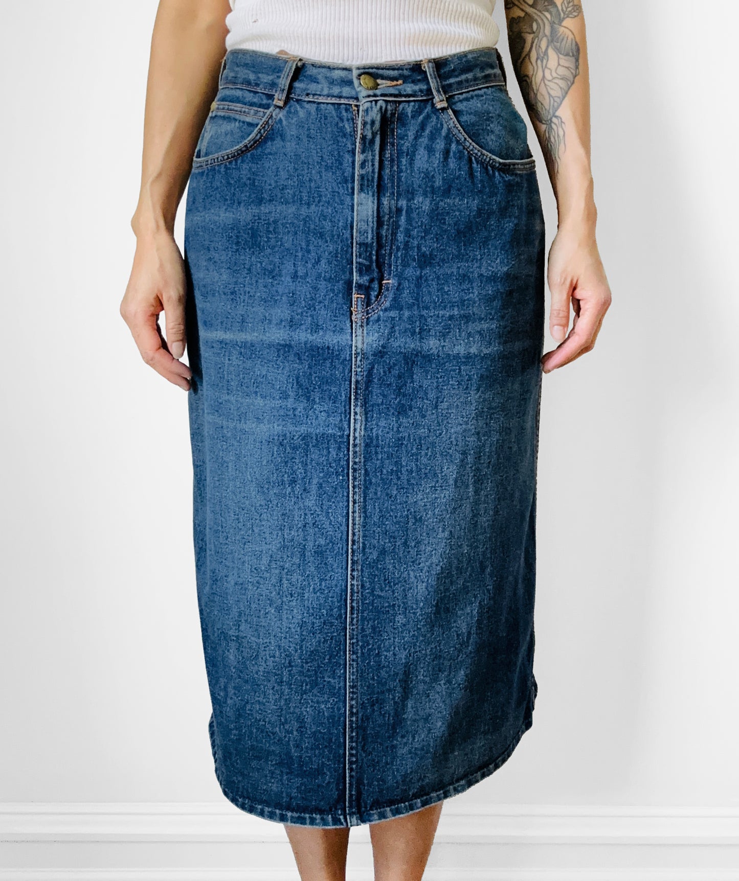 1980s Gitano Knee-Length Well-Worn Distressed Blue Jean Denim Skirt - Waist 28