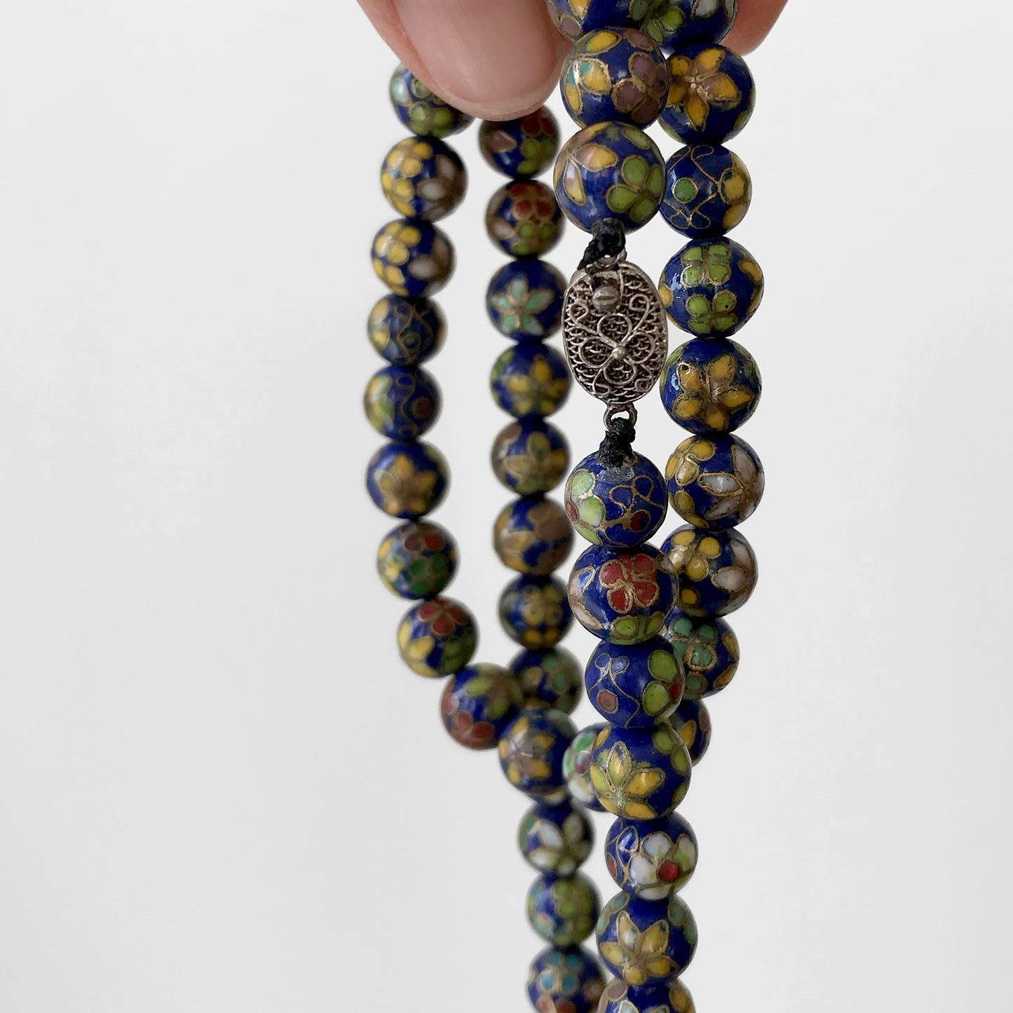 1940s Floral Silver-Clasp Cloisonne Beaded Necklace