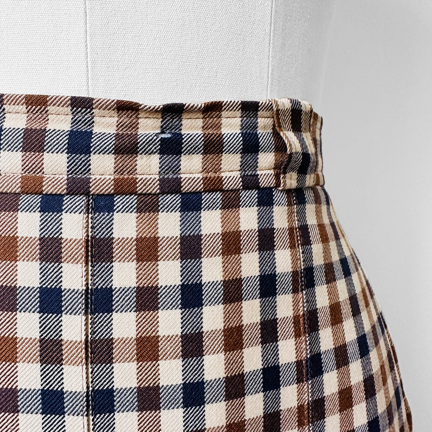 1970s-1980s Brown Navy Beige Gingham Inverted Pleat A-Line Virgin Wool Made in Canada Skirt - Waist 35