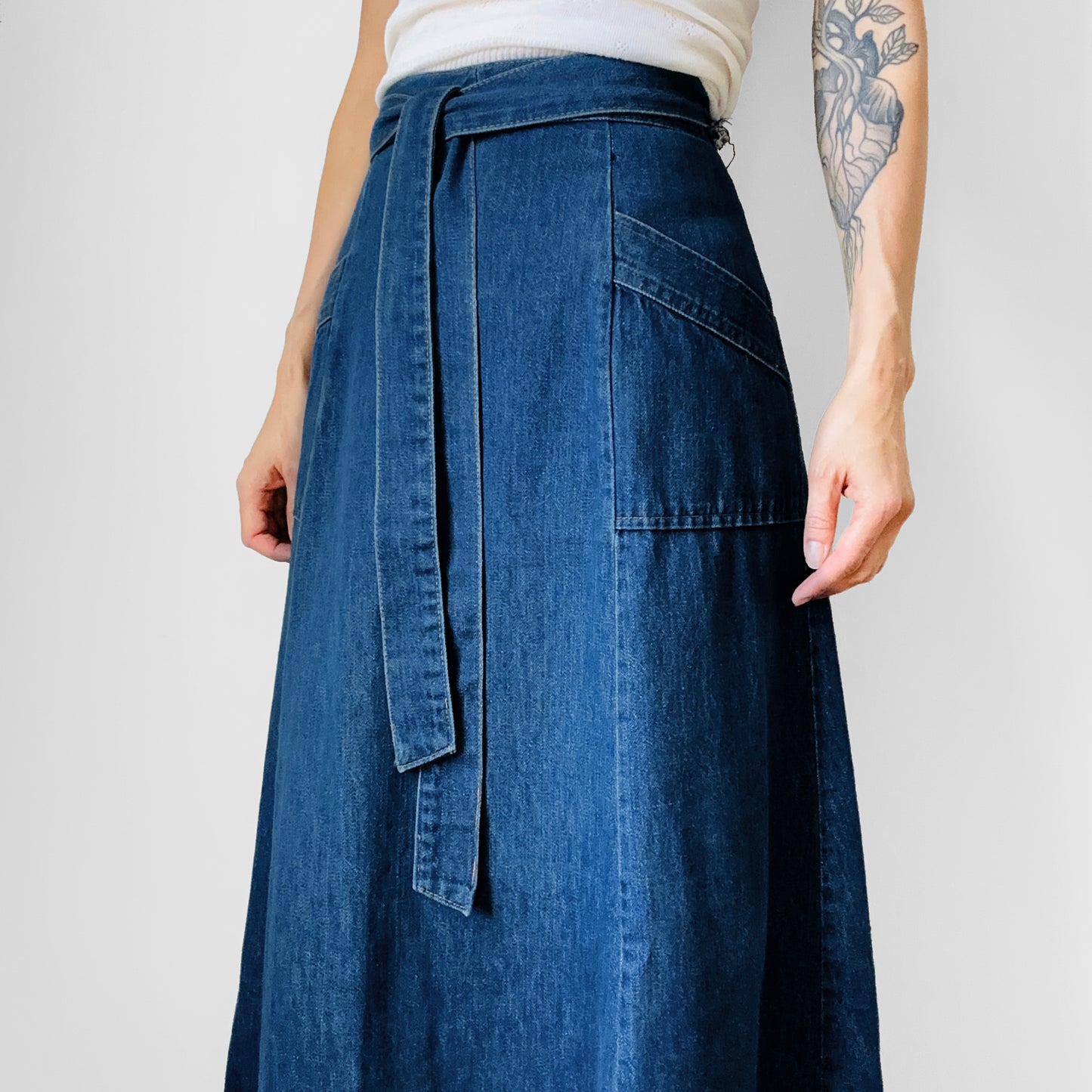 1970s Long Medium Wash Soft Blue Jean Denim Wrap Skirt - Waist 26-28