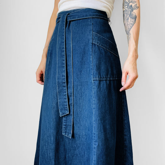 1970s Long Medium Wash Soft Blue Jean Denim Wrap Skirt - Waist 26-28