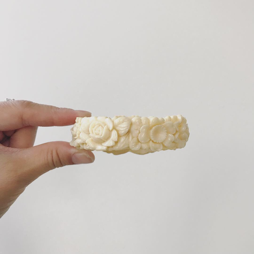 1930s - 1940s Cream Carved Floral Celluloid Bangle Bracelet