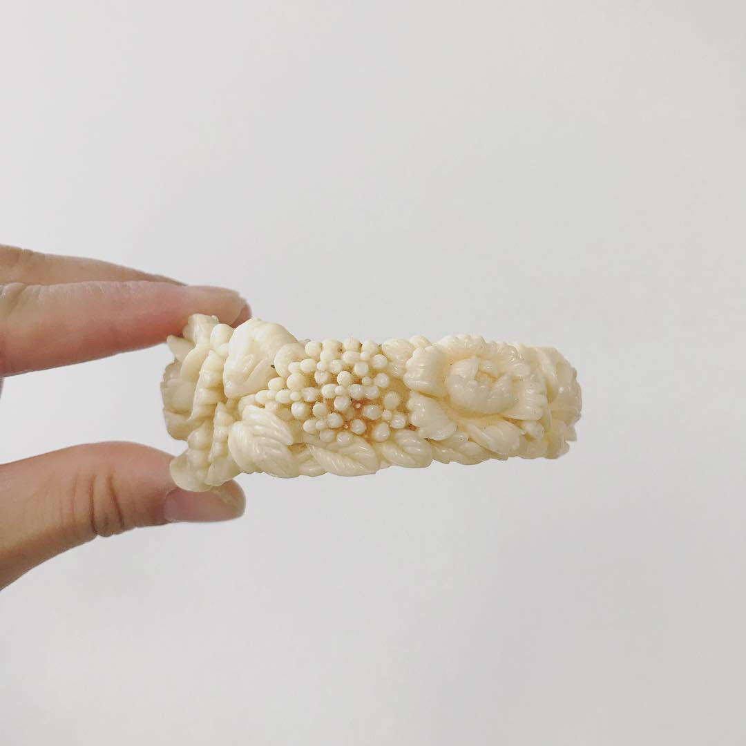 1930s - 1940s Cream Carved Floral Celluloid Bangle Bracelet