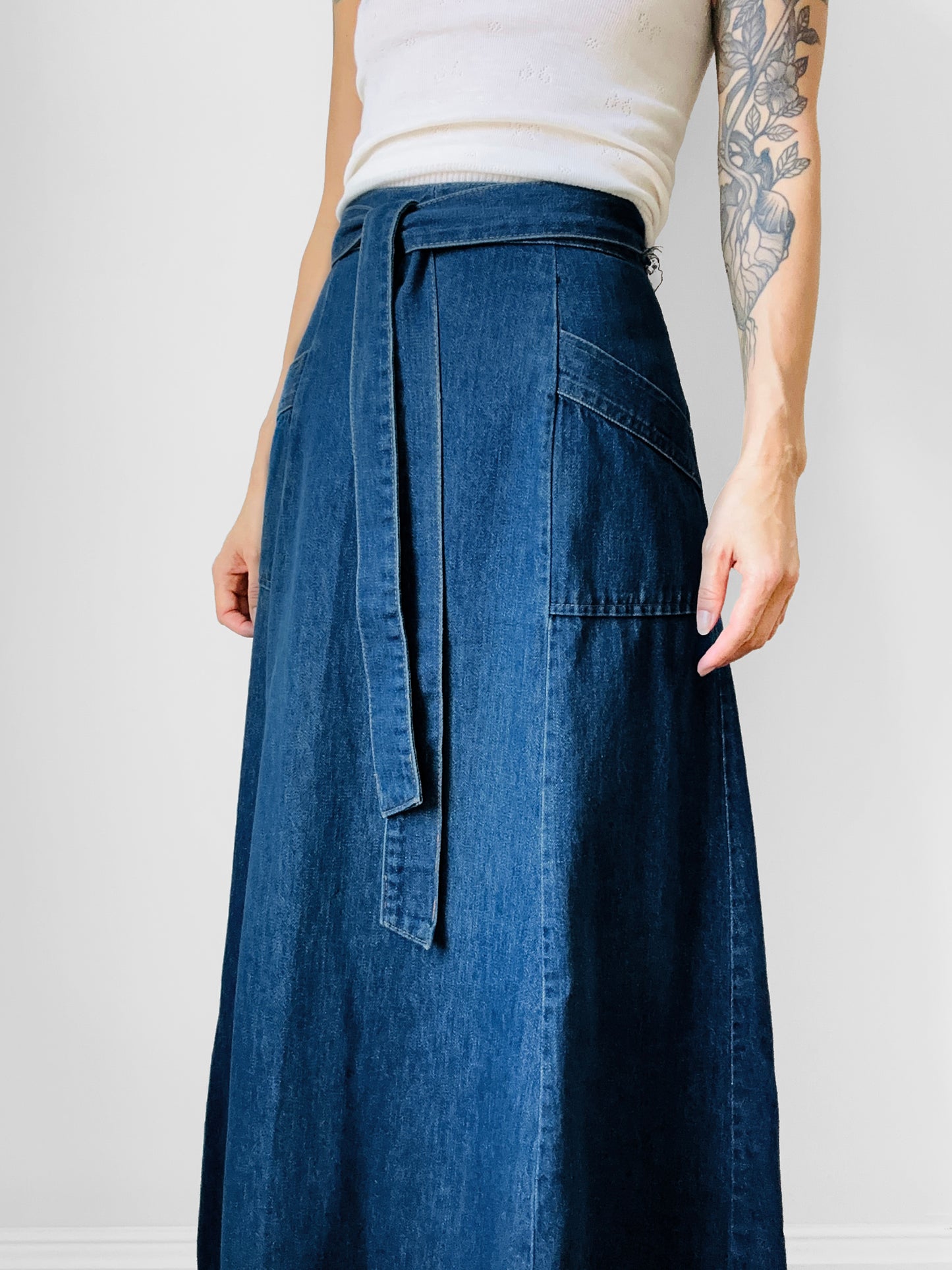 1970s Long Medium Wash Soft Blue Jean Denim Wrap Skirt - Waist 26-28