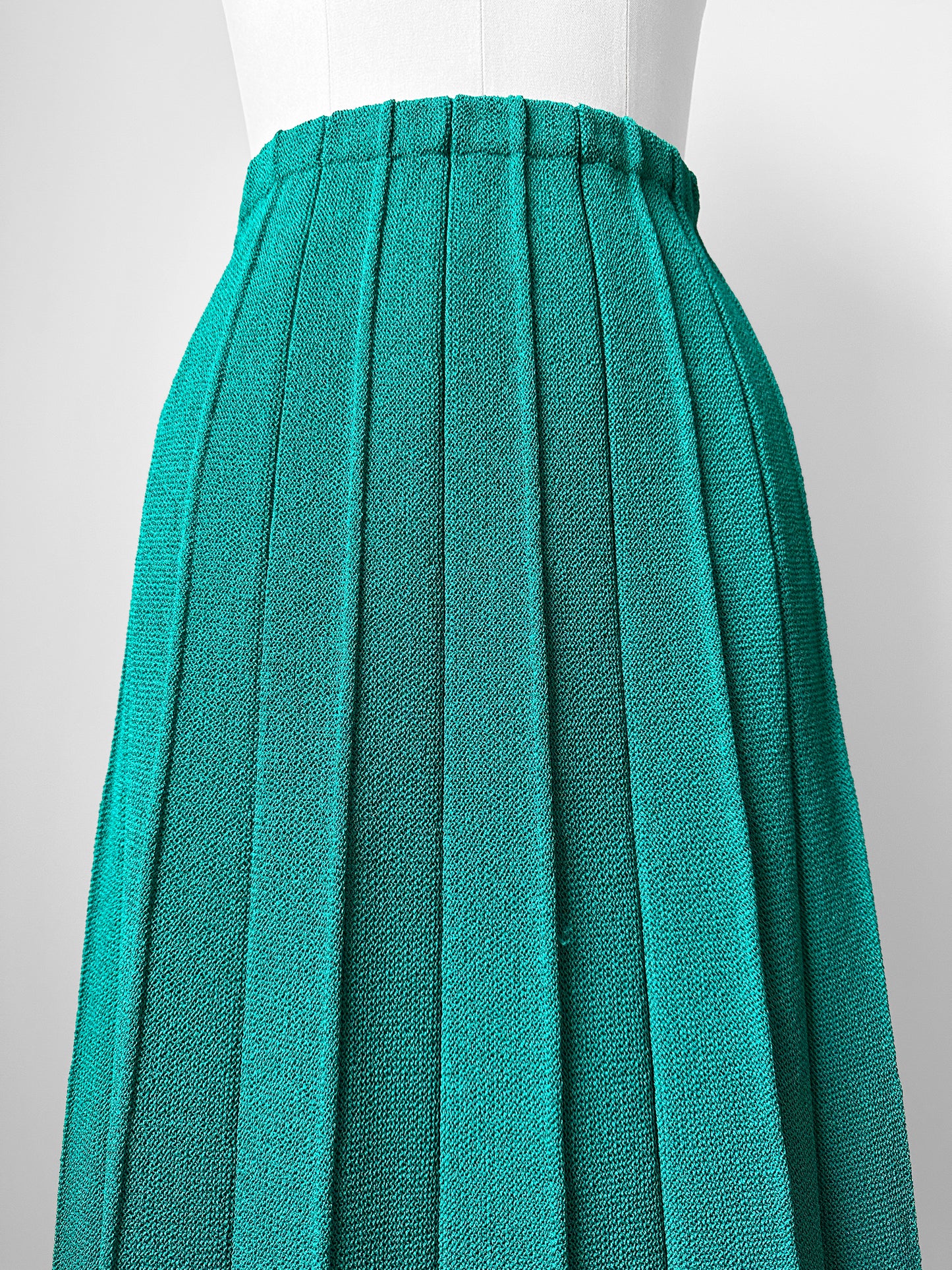 1970s Turquoise Green Woven Heavy Knit Pleated Elastic Waist Skirt - Waist 30.5-32