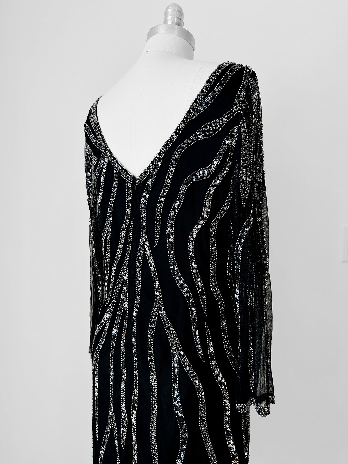 1990s Black Sequins Knee-Length Long-Sleeve Shift Dress - S/M