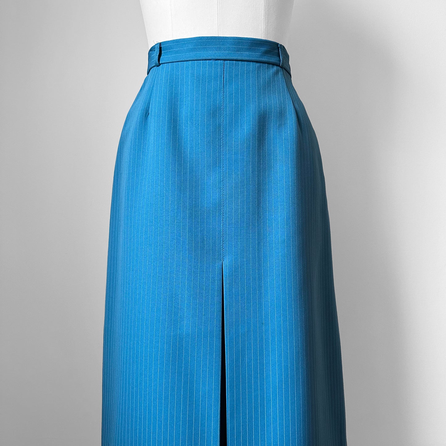 1970s Sky Blue and White Pinstripe Inverted Pleat High-Waisted A-Line Skirt - XS/S