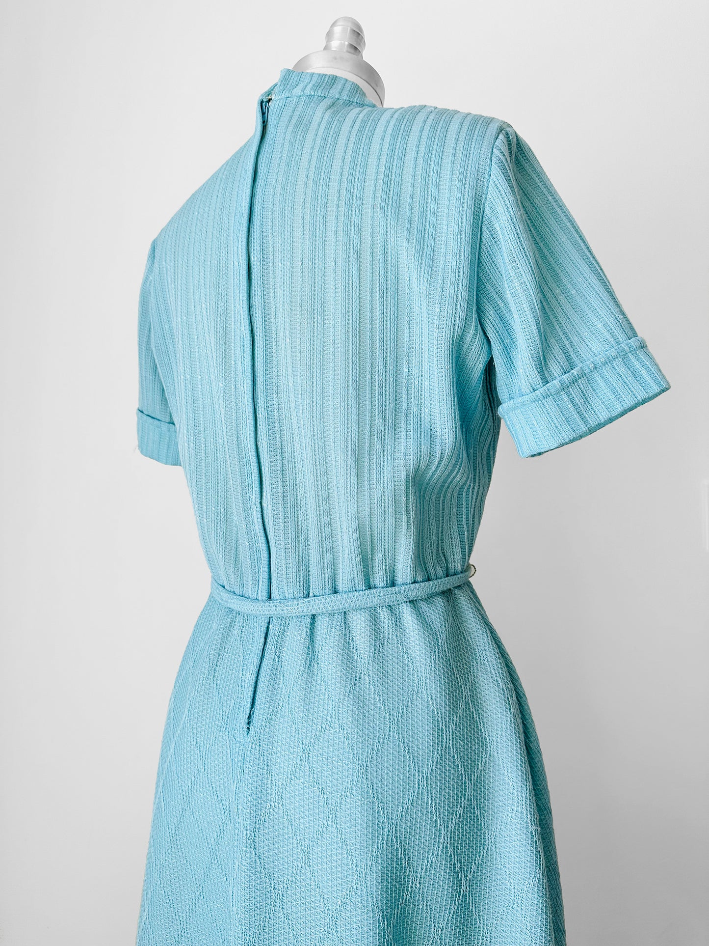 1960s Turquoise Button-Front Tied-Waist Short-Sleeve Textured Knit Dress - Sz. S