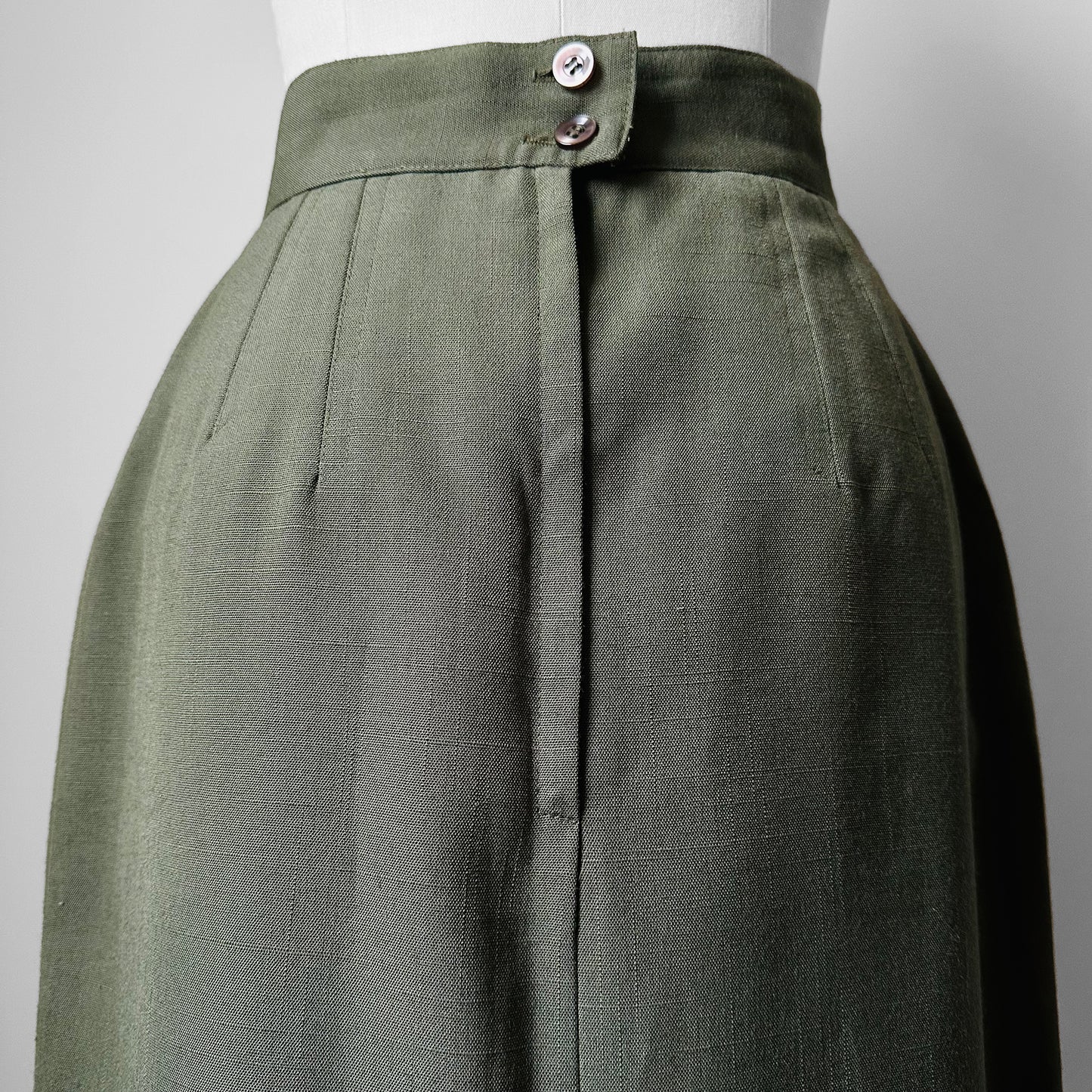 1980s Olive Green High-Waisted Knee-Length Fitted Skirt - Waist 26.5