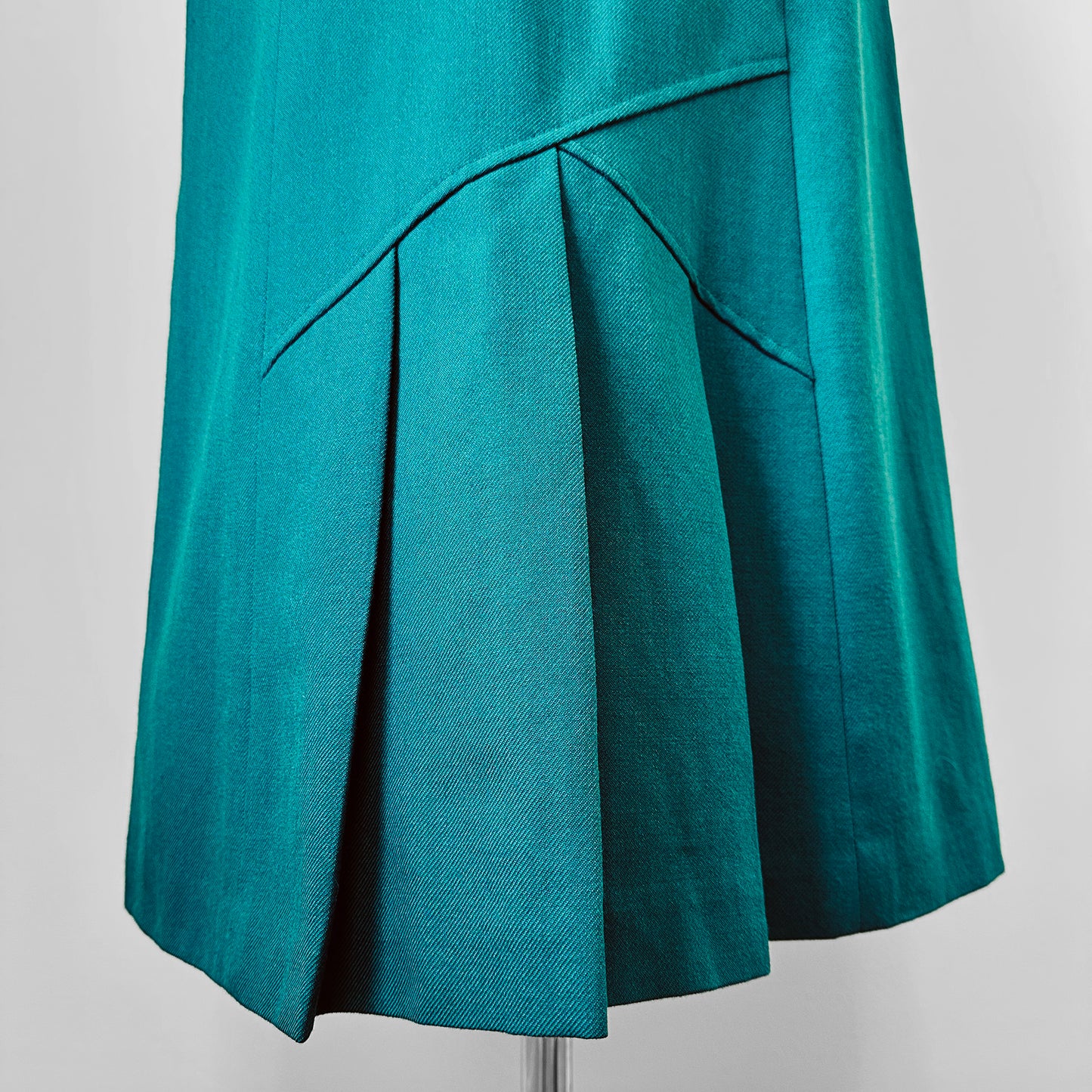 1970s Green Turquoise Pure Virgin Wool Pleated Hem Midi-Length Skirt - Waist 25