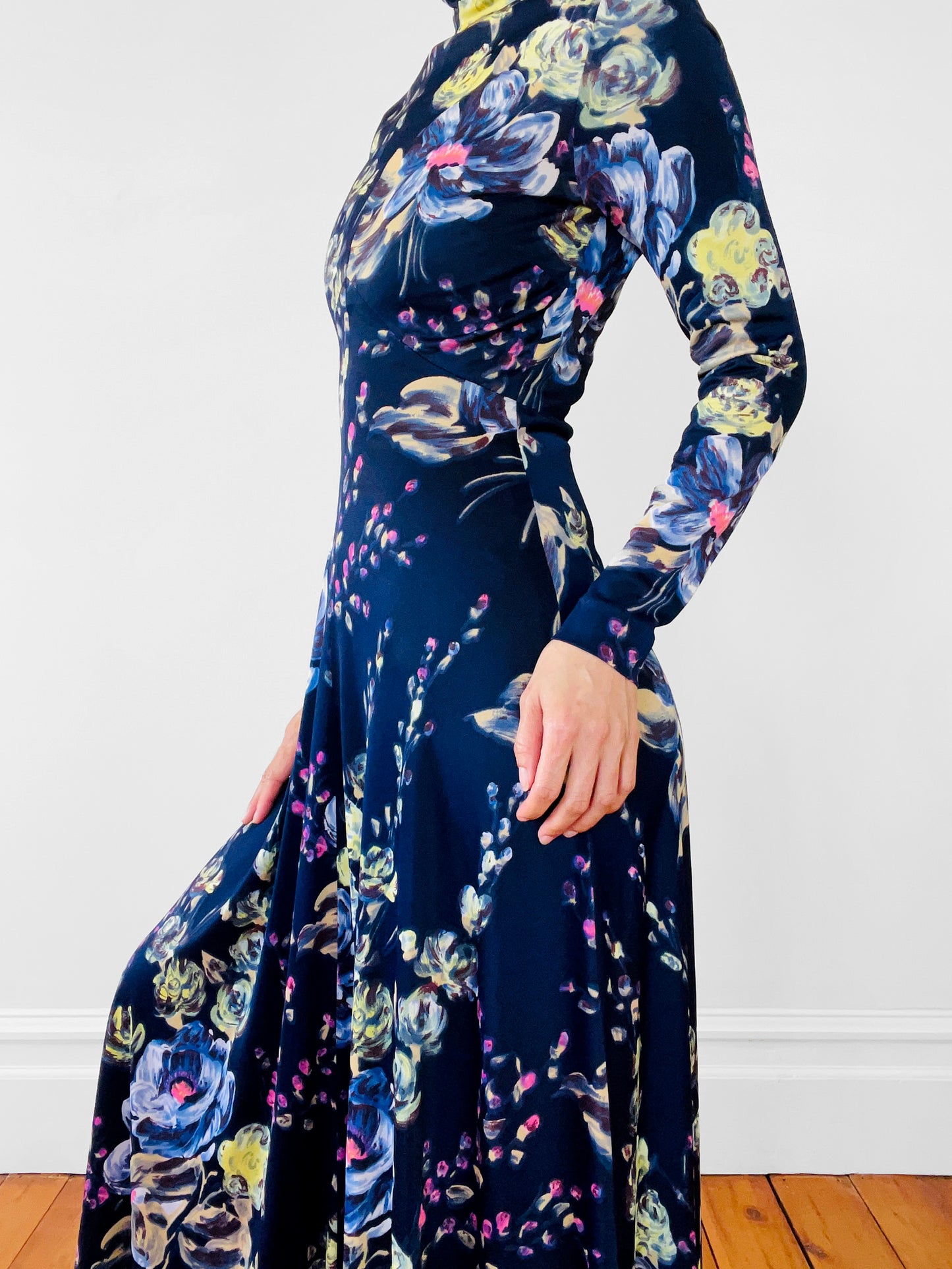 1970s Floor Length Floral Fitted High-Neck Zip-Back Long-Sleeve Dress