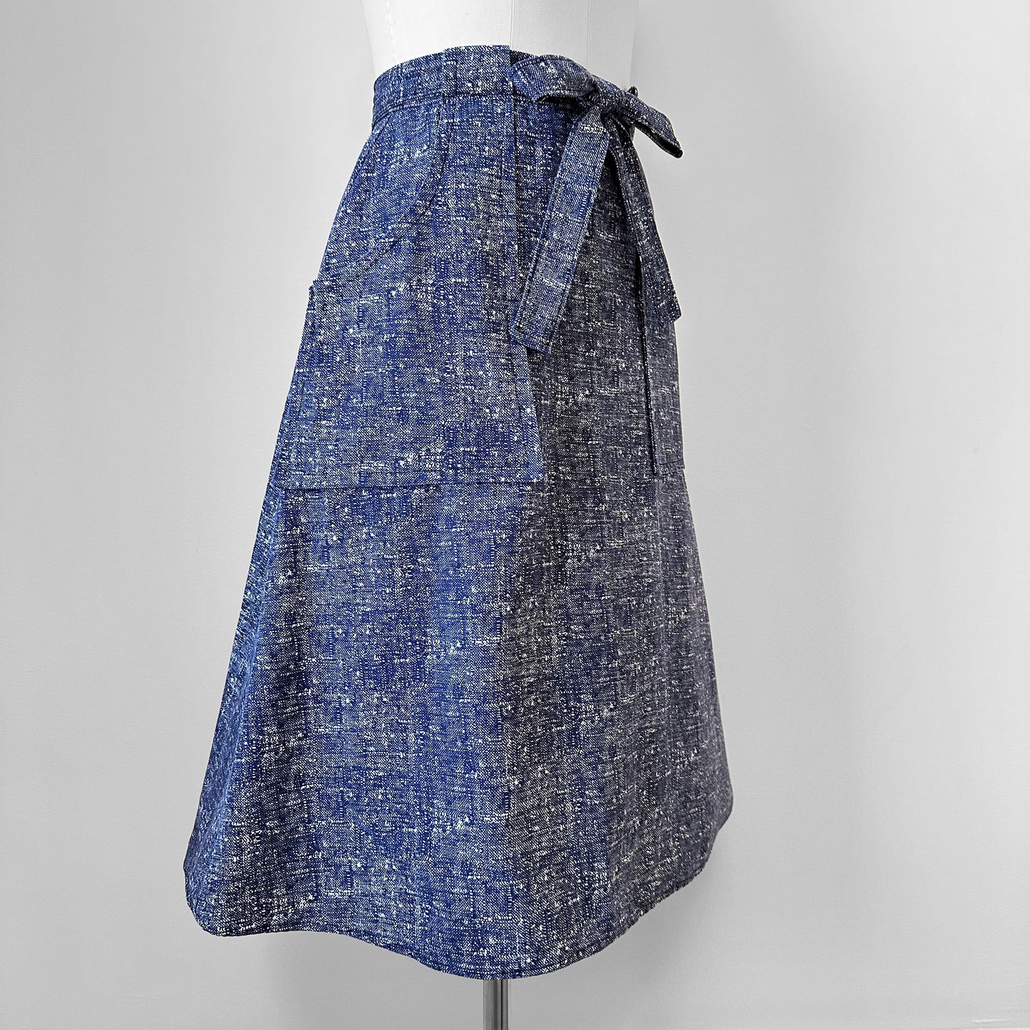 1970s Blue and White Pocket Front A-Line Tied-Waist Wrap Skirt - XS/S