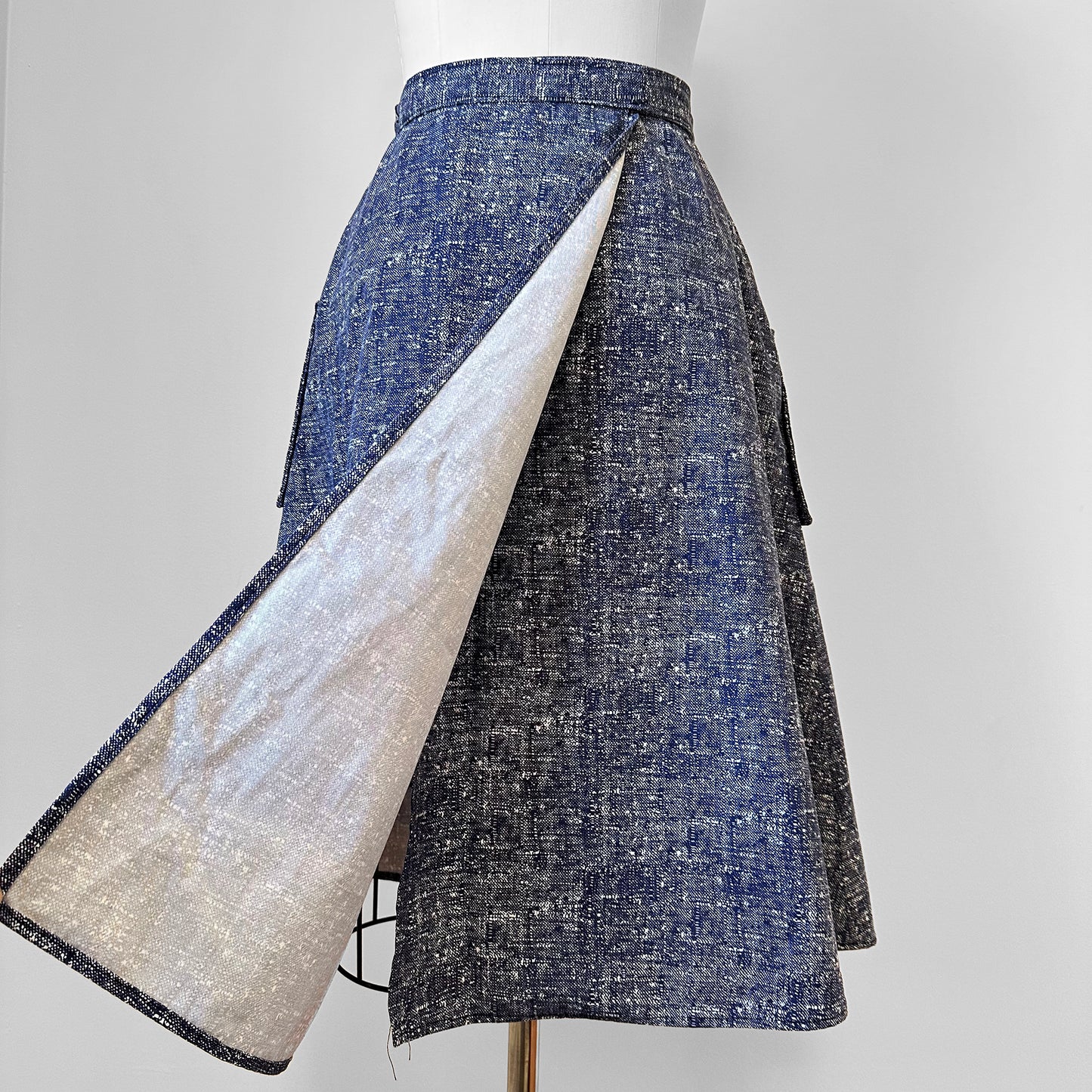 1970s Blue and White Pocket Front A-Line Tied-Waist Wrap Skirt - XS/S