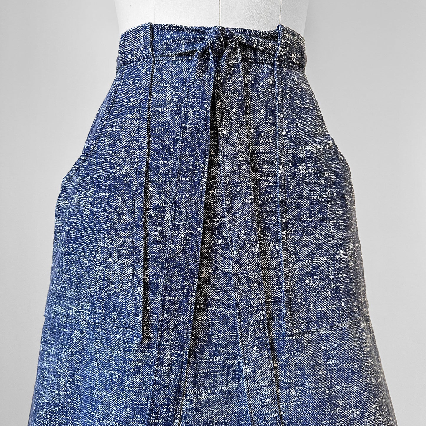 1970s Blue and White Pocket Front A-Line Tied-Waist Wrap Skirt - XS/S