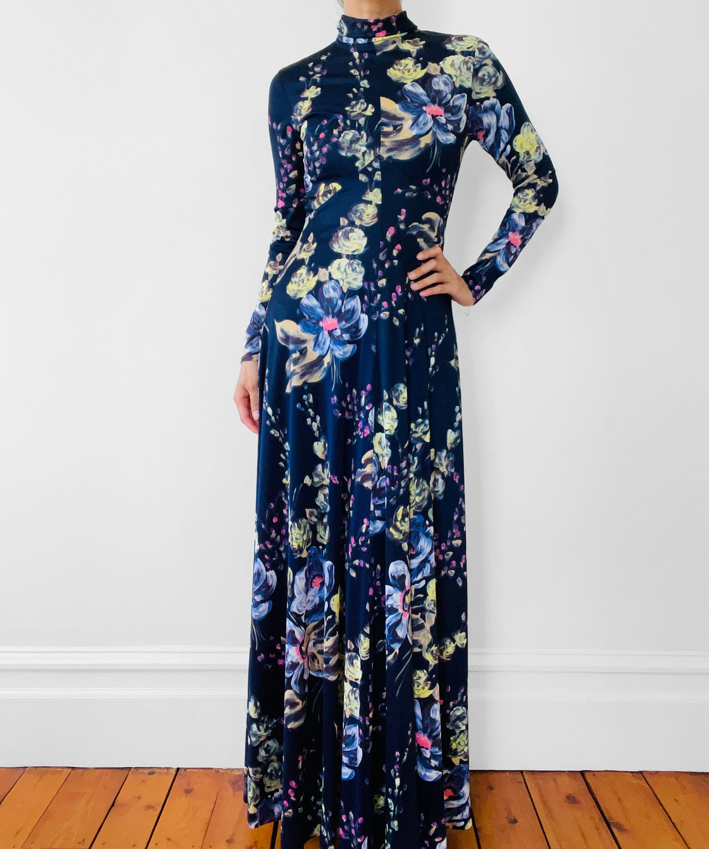 1970s Floor Length Floral Fitted High-Neck Zip-Back Long-Sleeve Dress