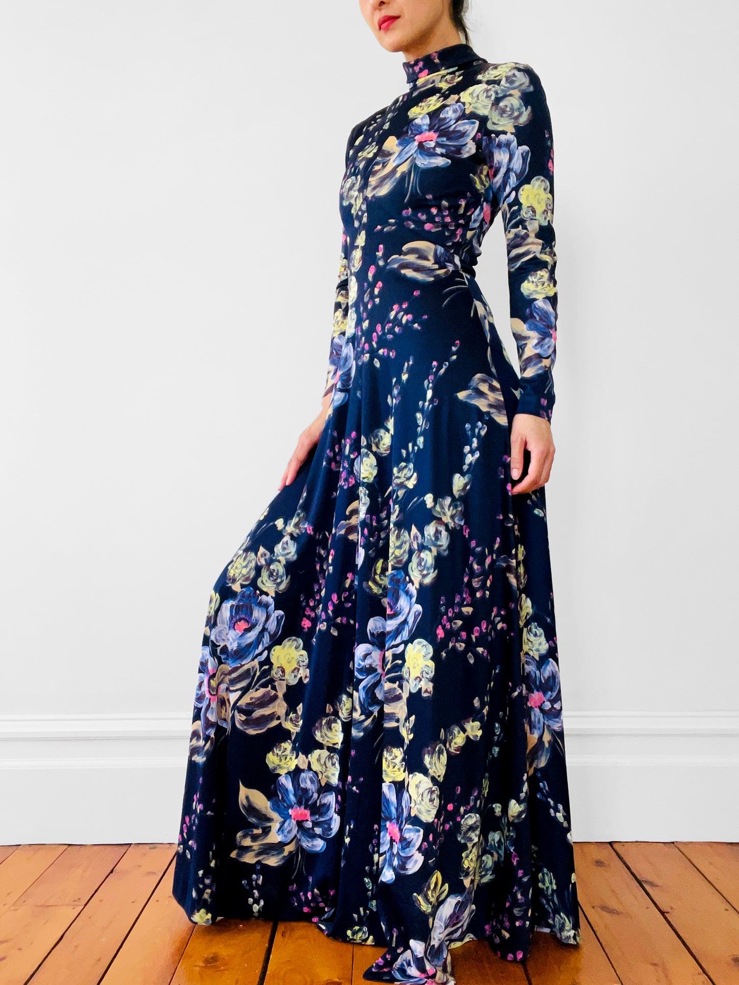 1970s Floor Length Floral Fitted High-Neck Zip-Back Long-Sleeve Dress