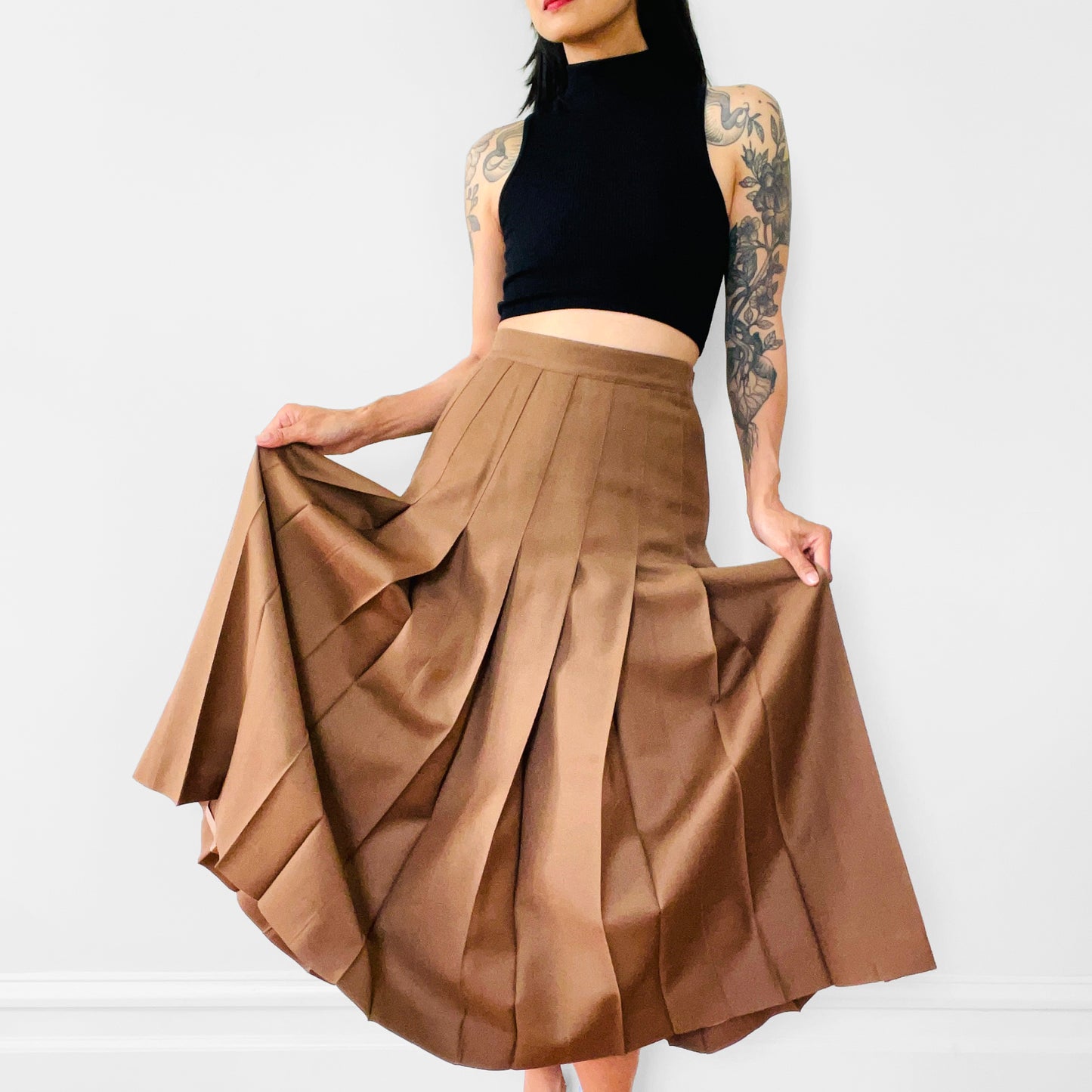 1970s - 1980s Made in Canada Caramel Pure Virgin Wool High-Waisted Pleated Skirt