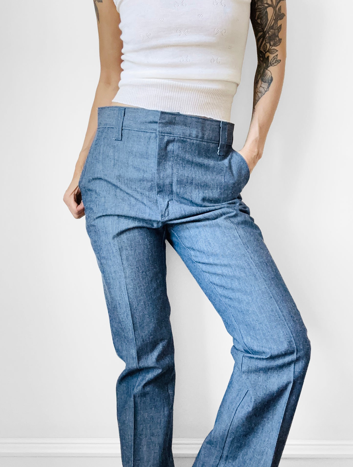 1970s Style Soft Blue Bell Bottom WRANGLER Cinched-Back Chambray Trousers Pants - Waist 31