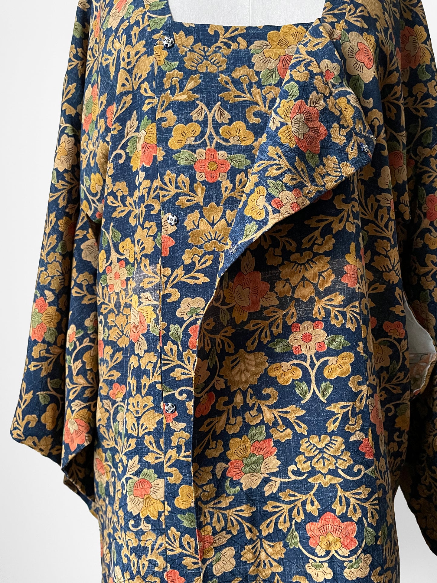 Autumn Floral Silk Crepe 1960s Haori Jacket