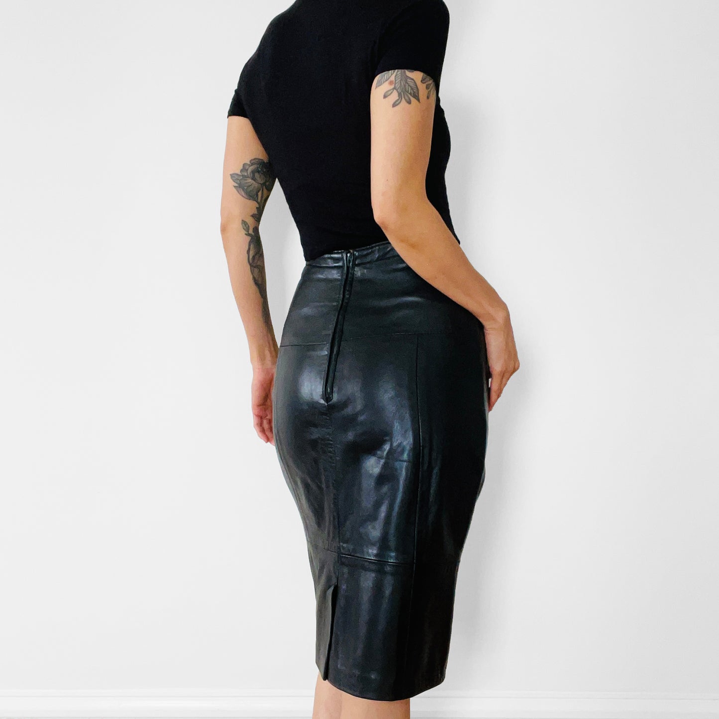 1980s MONTREAL Black Buttery-Soft Leather Fitted Skirt