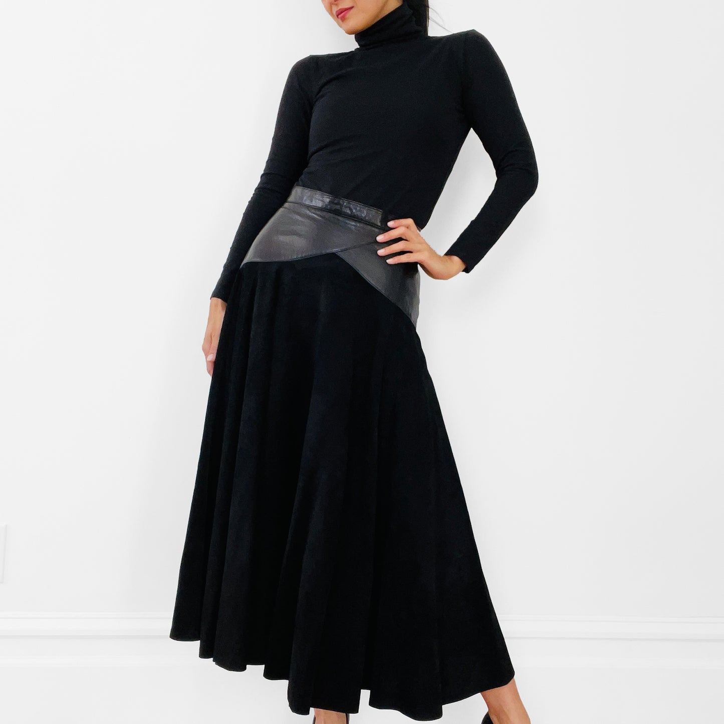 1980s Black Tone-On-Tone High-Waisted Leather and Suede Fit and Flare Skirt