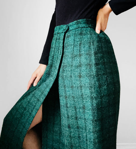 1980s Green and Black Plaid Side Button Wrap Front Midi-Length Skirt - M/L