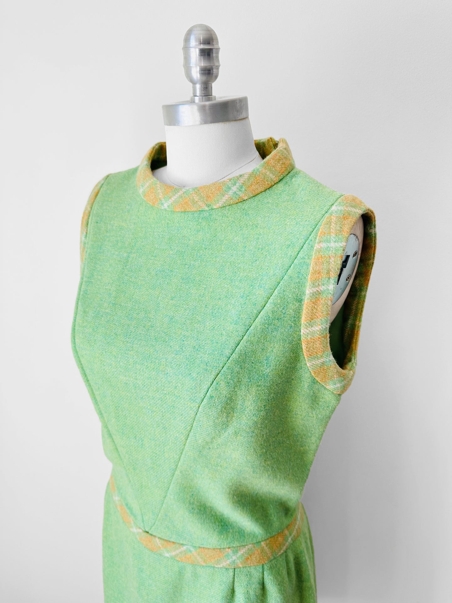 1960s Apple Green and Plaid Trimmed Wool Lined Sleeveless Drop Waist Shift Dress - Sz. S