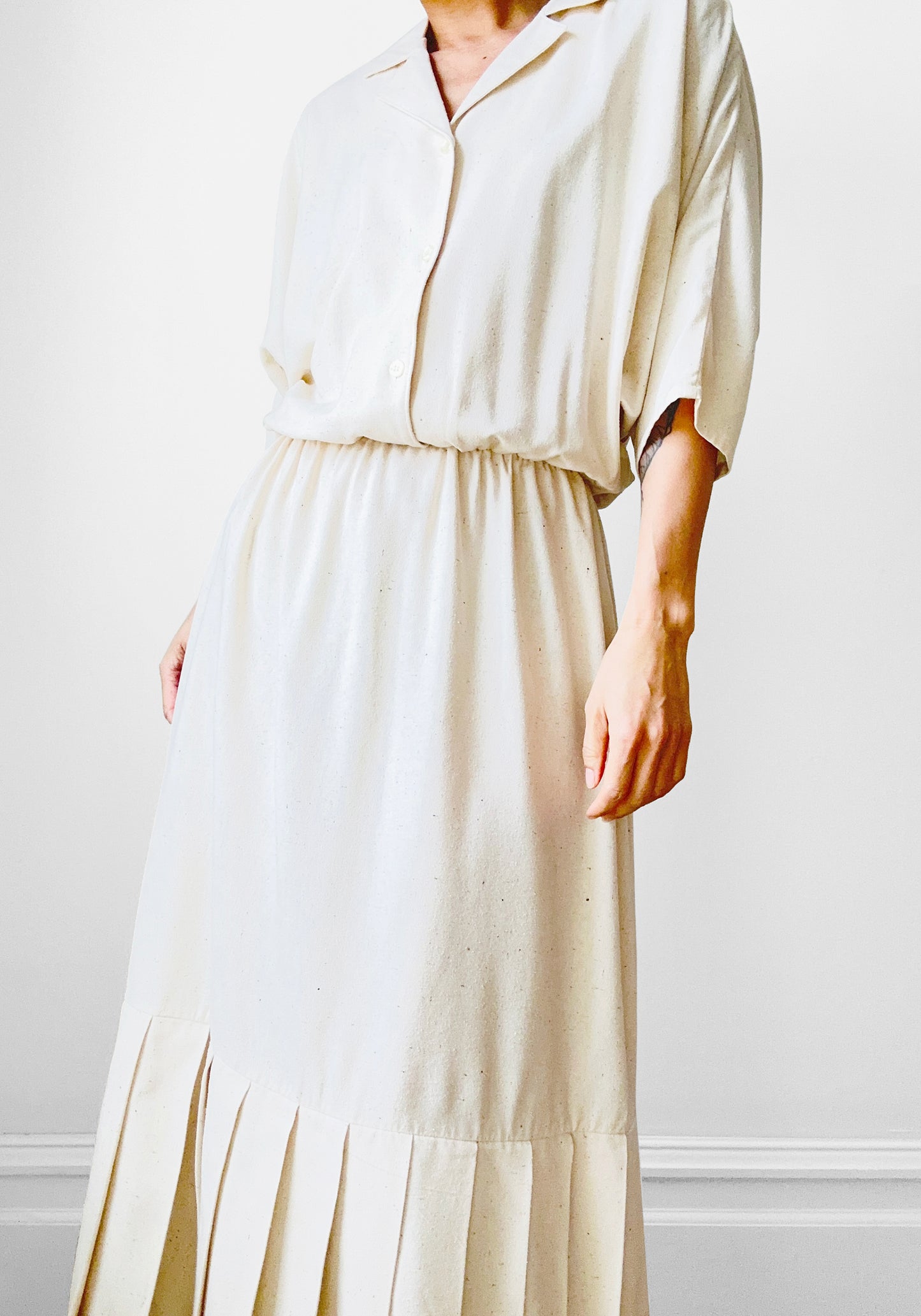 1980s Natural Handcrafted Handmade Raw Silk Pleated Hem Dress - Sz. M