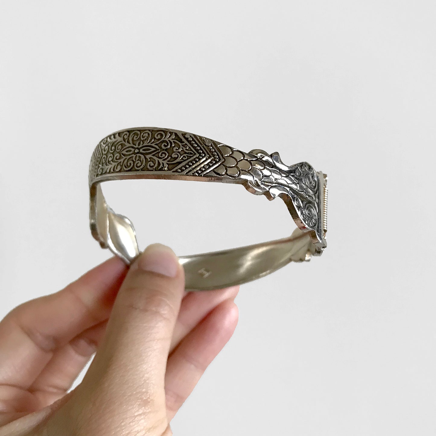 1940s-1950s Silver Artist-Signed Stieff Double-Headed Snake Hinged Cuff Bracelet