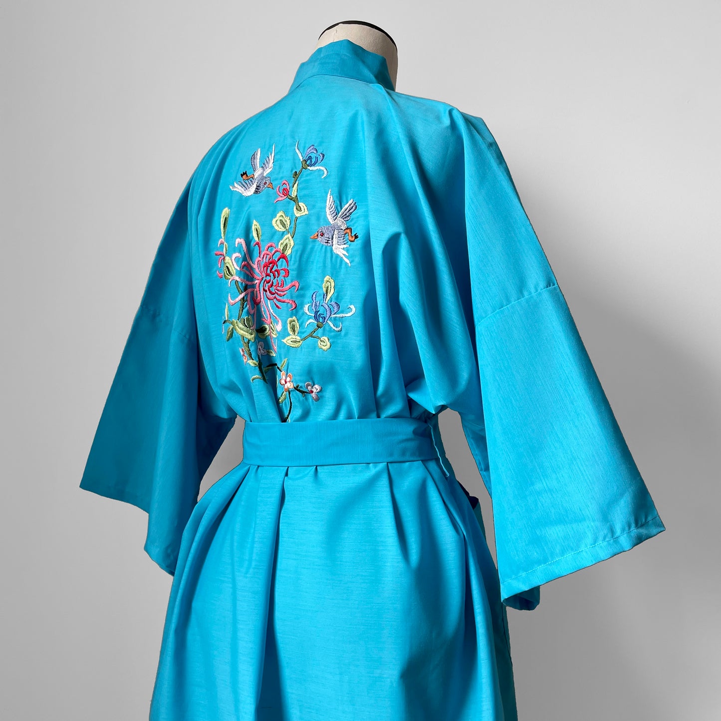 1970s Bird Floral Embroidered Turquoise Belted Robe